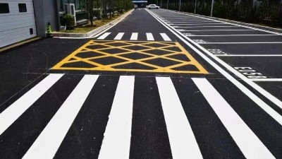 透视热熔标线涂料价格差异：原材料与配方成本成关键因素