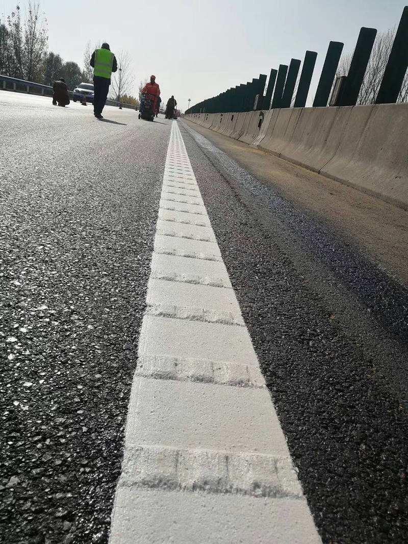 热熔标线涂料哪家好？看河南三艾斯表现如何